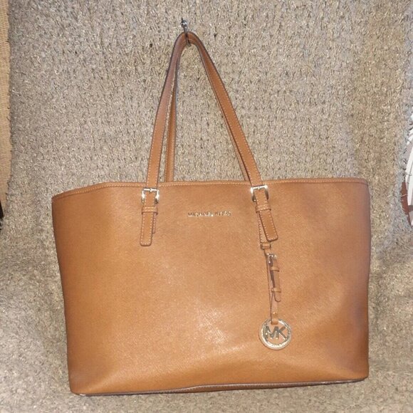 MICHAEL KORS-Jet Set-Large Saffiano Leather Travel Tote-Luggage Brown-Excellent - Picture 1 of 11